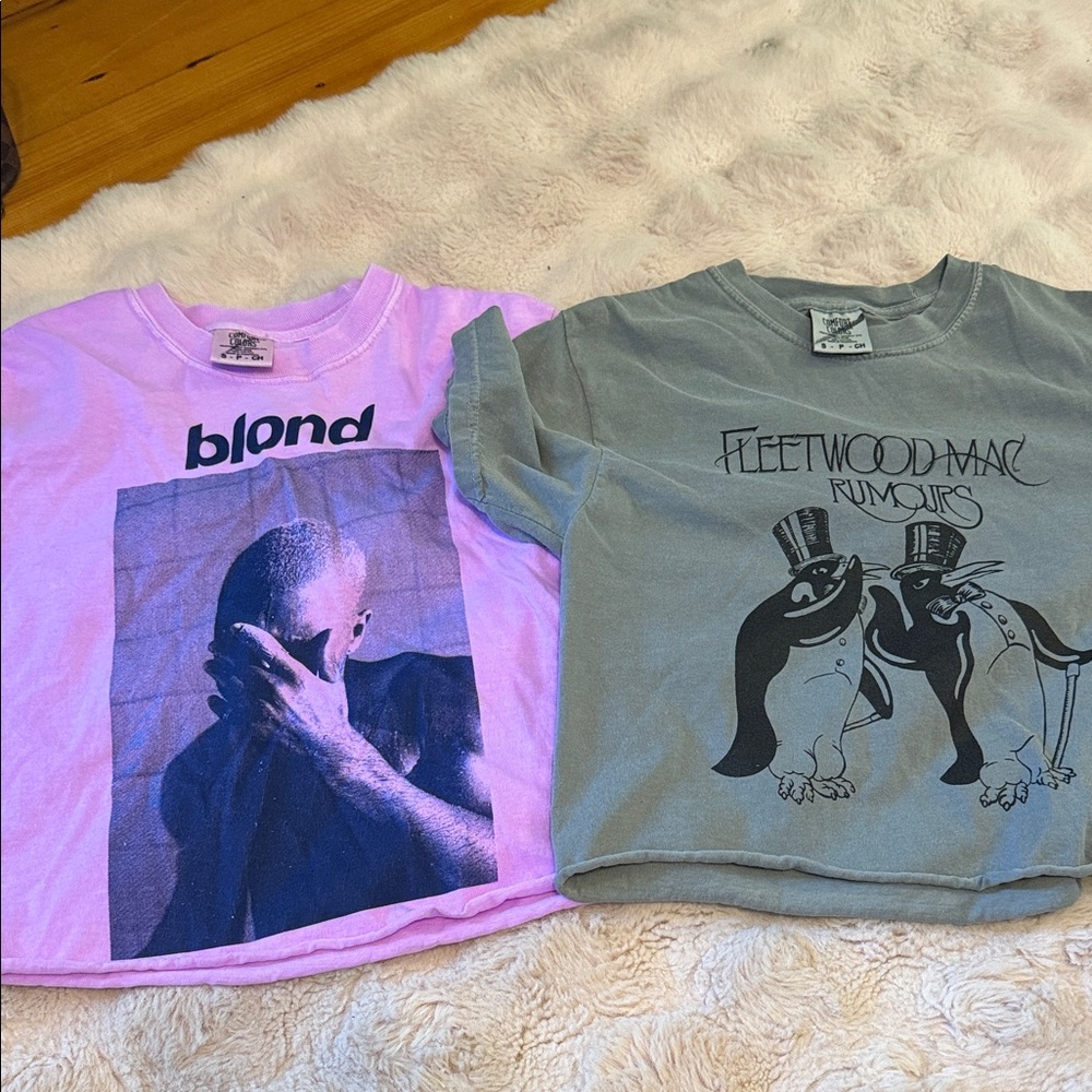 Comfort Colors Pink and Gray Graphic Tees size small